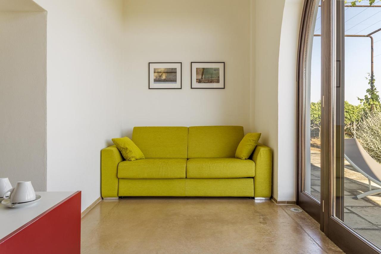 Tenutayala - Residenza Agrituristica Parabita Εξωτερικό φωτογραφία