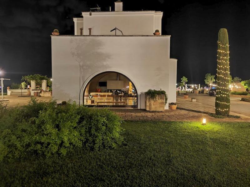Tenutayala - Residenza Agrituristica Parabita Εξωτερικό φωτογραφία