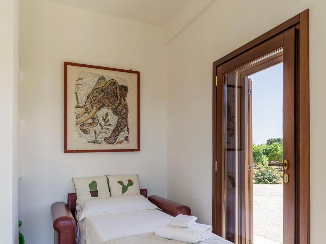 Tenutayala - Residenza Agrituristica Parabita Εξωτερικό φωτογραφία