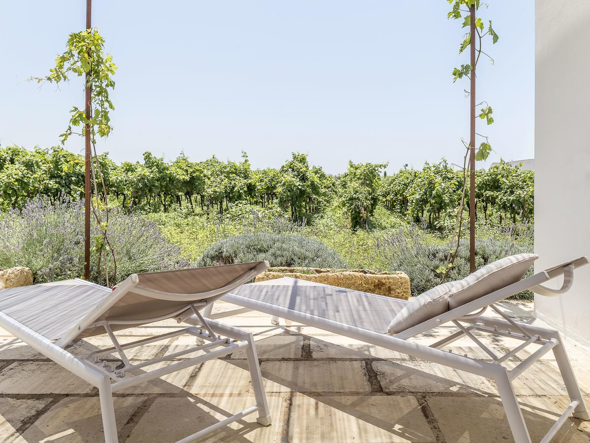 Tenutayala - Residenza Agrituristica Parabita Εξωτερικό φωτογραφία
